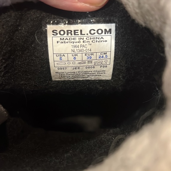 Size 8 sorel houndstooth waterproof boots - Picture 6 of 6